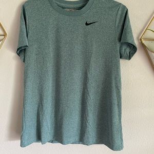 Nike tshirt